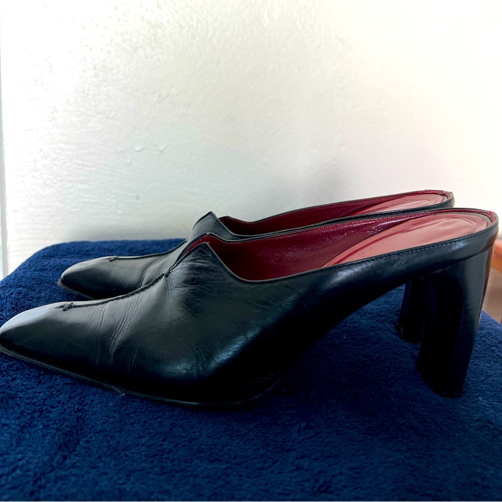 Black Donald J Pliner Heeled Mules